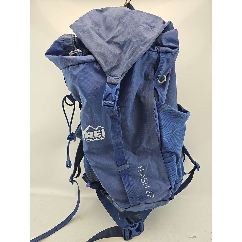 REI Co-op Flash 22 Blue Daypack